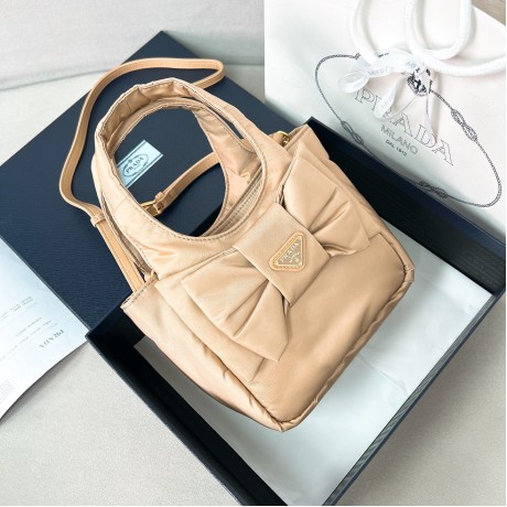 prada-wbag212 サイズ  :  15.5cm x 10cm x 18cm