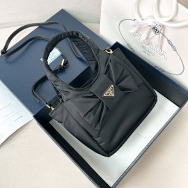 prada-wbag213 サイズ  :  15.5cm x 10cm x 18cm
