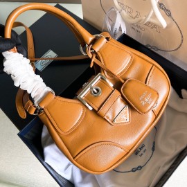 prada-wbag246 サイズ  :  16 x 7.5 x 22.5cm