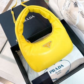 prada-wbag250 サイズ  :  21 x 12.5 x 6.5cm