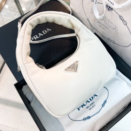 prada-wbag251 サイズ  :  21 x 12.5 x 6.5cm