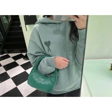 prada-wbag252 サイズ  :  21 x 12.5 x 6.5cm