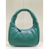 prada-wbag252 サイズ  :  21 x 12.5 x 6.5cm