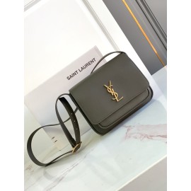 yslbag-015  イヴ・サンローランバッグ サイズ 21.5 × 16 × 8-9.5cm