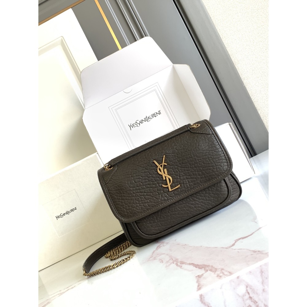 yslbag-023  イヴ・サンローランバッグ サイズ 21 × 16 × 7.5cm