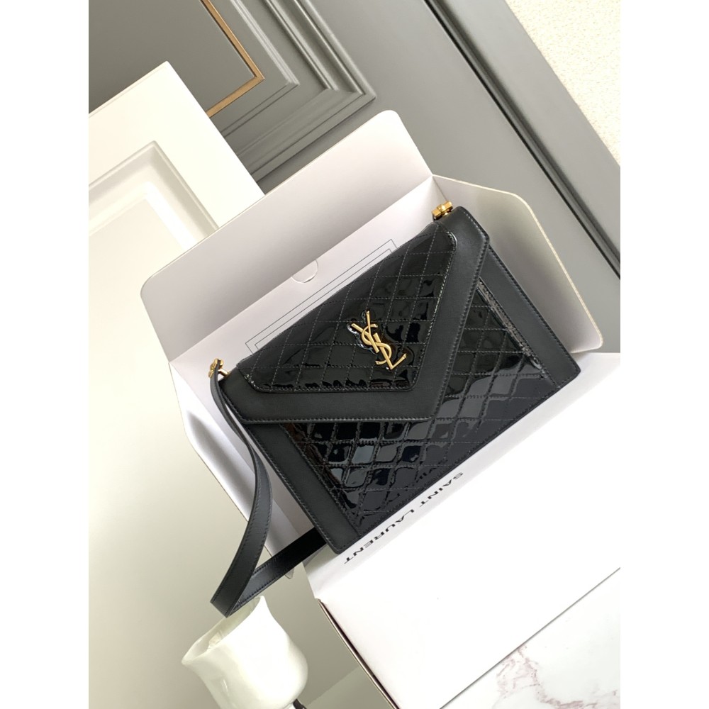 yslbag-040  イヴ・サンローランバッグ サイズ 26×18×5cm