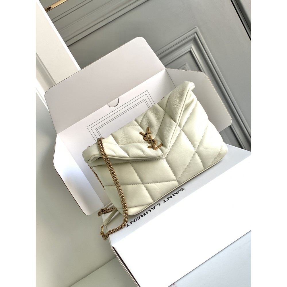 yslbag-044  イヴ・サンローランバッグ サイズ 23 × 15.5 × 8.5 CM