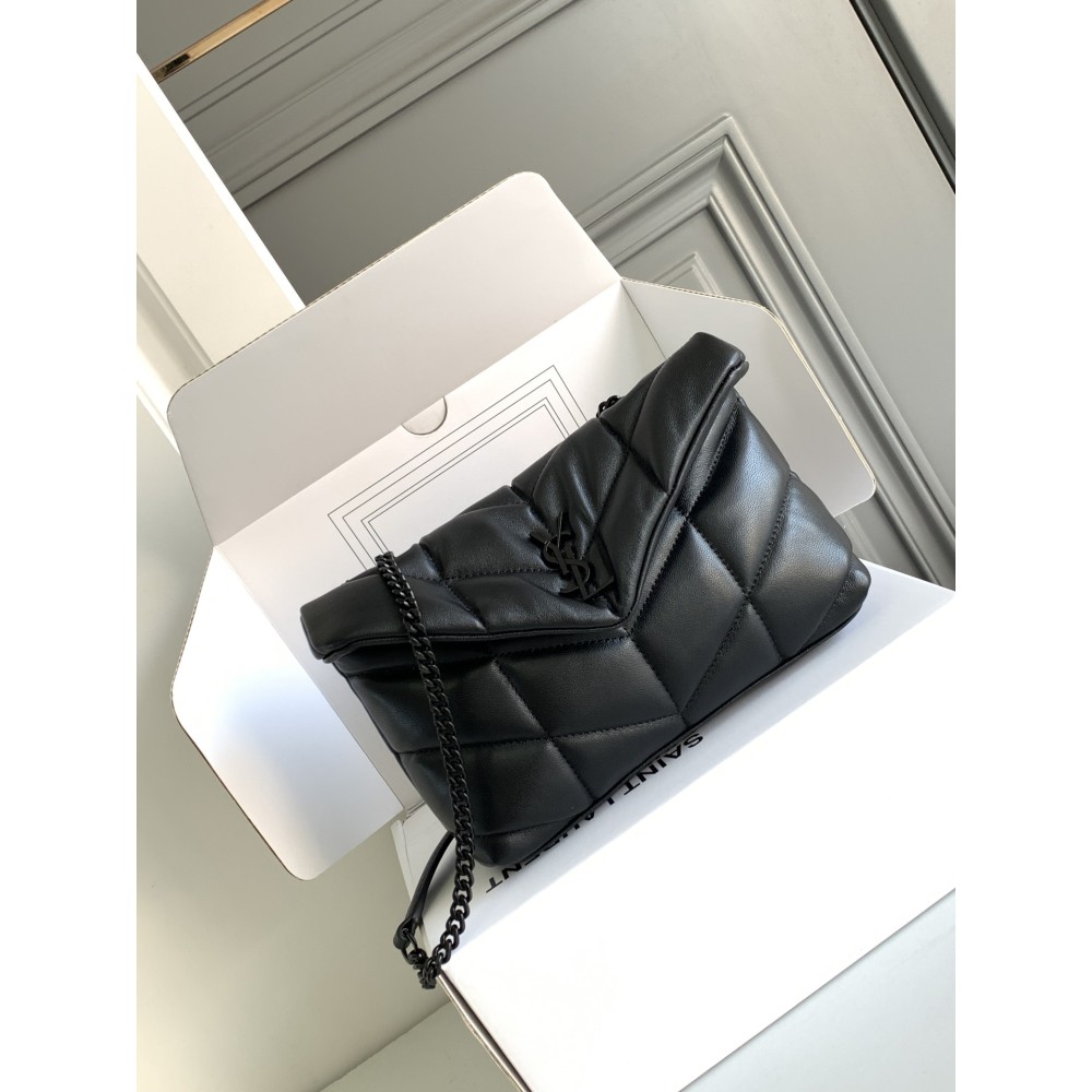 yslbag-045  イヴ・サンローランバッグ サイズ 23 × 15.5 × 8.5 CM 