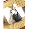 yslbag-054  イヴ・サンローランバッグ サイズ 9 × 8 × 5cm