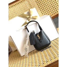 yslbag-054  イヴ・サンローランバッグ サイズ 9 × 8 × 5cm