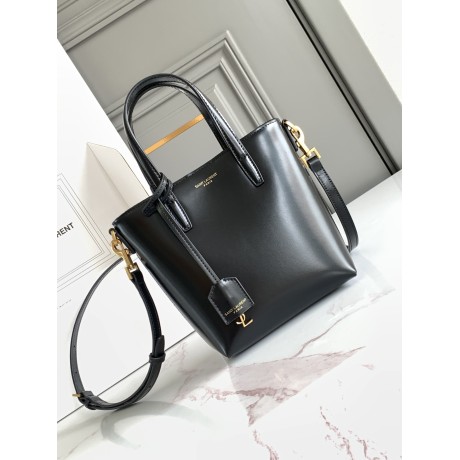 yslbag-098  イヴ・サンローランバッグ サイズ 18 × 17 × 8cm