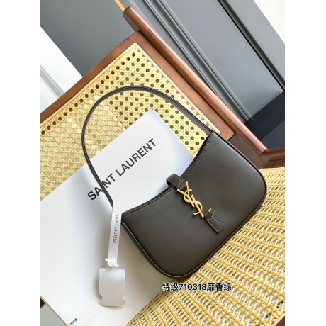 yslbag-107  イヴ・サンローランバッグ サイズ 23 × 16 × 6.5cm