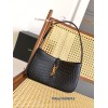 yslbag-110  イヴ・サンローランバッグ サイズ 23 × 16 × 6.5cm