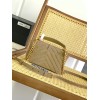 yslbag-121  イヴ・サンローランバッグ サイズ 20 ×13× 3cm 肩紐の高さ50cm