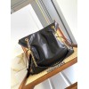yslbag-135  イヴ・サンローランバッグ サイズ 35 × 35 × 10cm 肩紐の高さ32cm