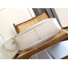 yslbag-136  イヴ・サンローランバッグ サイズ 35 × 35 × 10cm 肩紐の高さ32cm