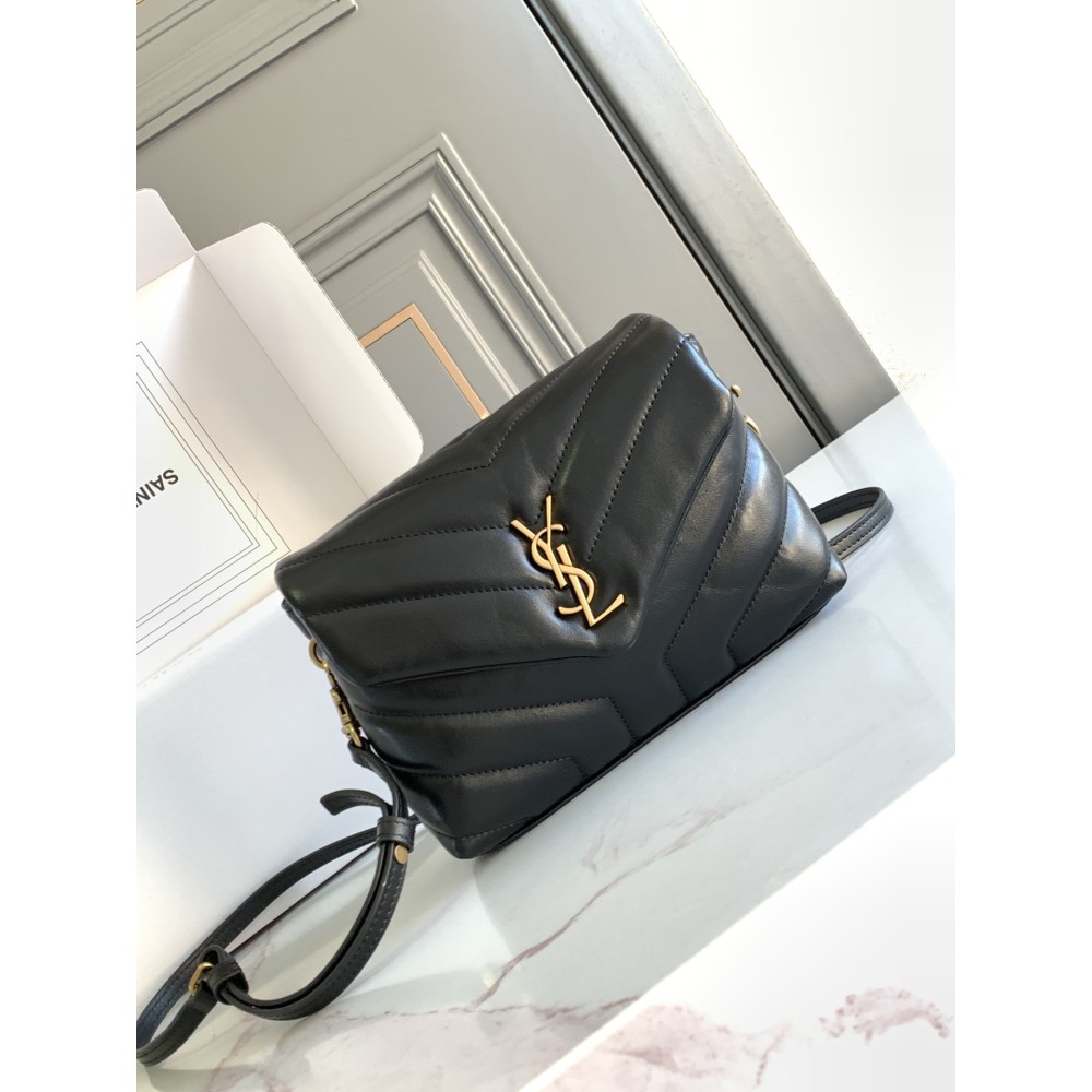 yslbag-167  イヴ・サンローランバッグ サイズ 20 × 14 × 7.5 CM