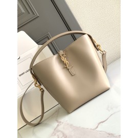 yslbag-184  イヴ・サンローランバッグ サイズ 17 × 20 × 13cm